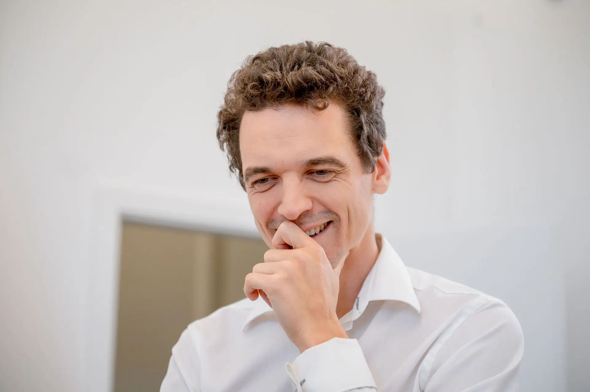 Energieberater der EMS-Gruppe im Büro